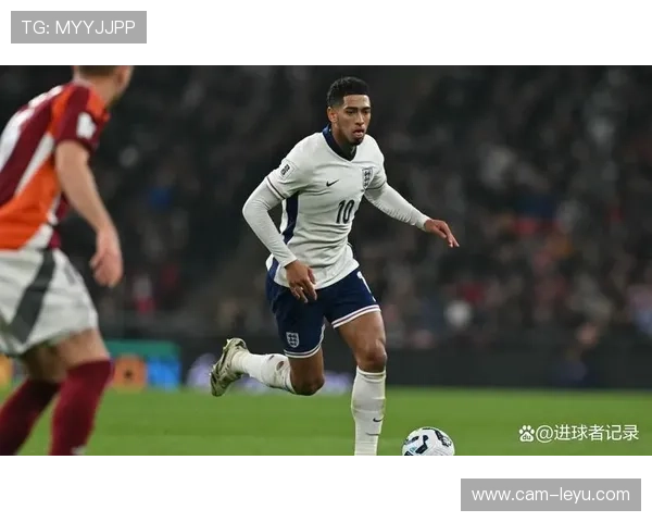 贝林厄姆踩人逃点引争议，裁判专家支持未判决定