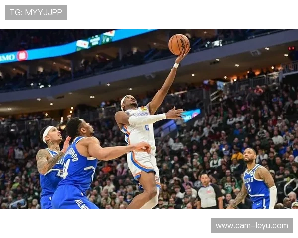 雄鹿客场挑战雷霆,字母哥利拉德需破解年轻防线 雄鹿客场挑战雷霆,字母哥利拉德需破解年轻防线